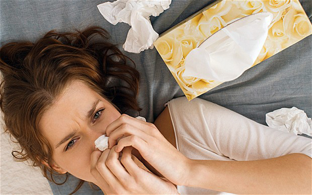 BD2GFD Sick woman having catarrh